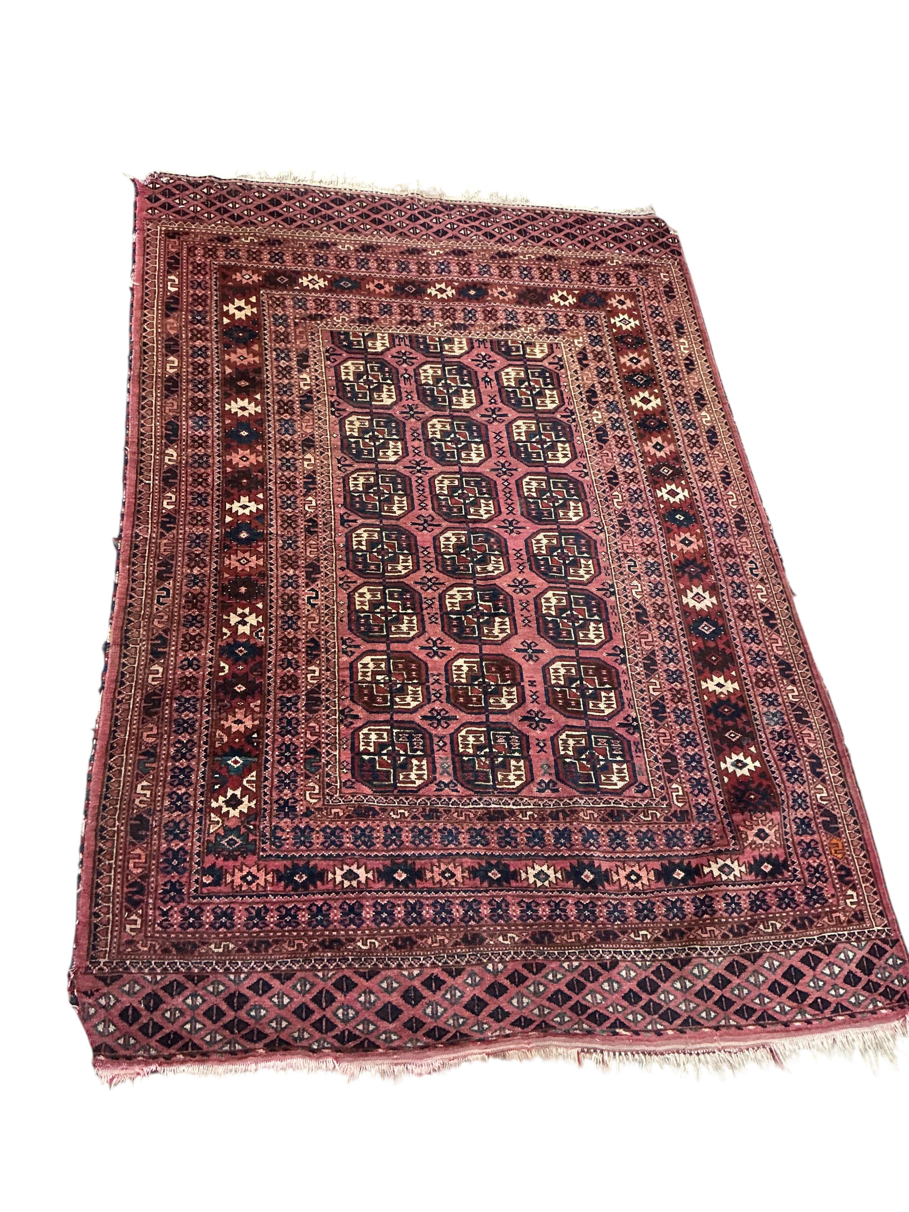 A Tekke Bokhara rug, 183 x 128cm